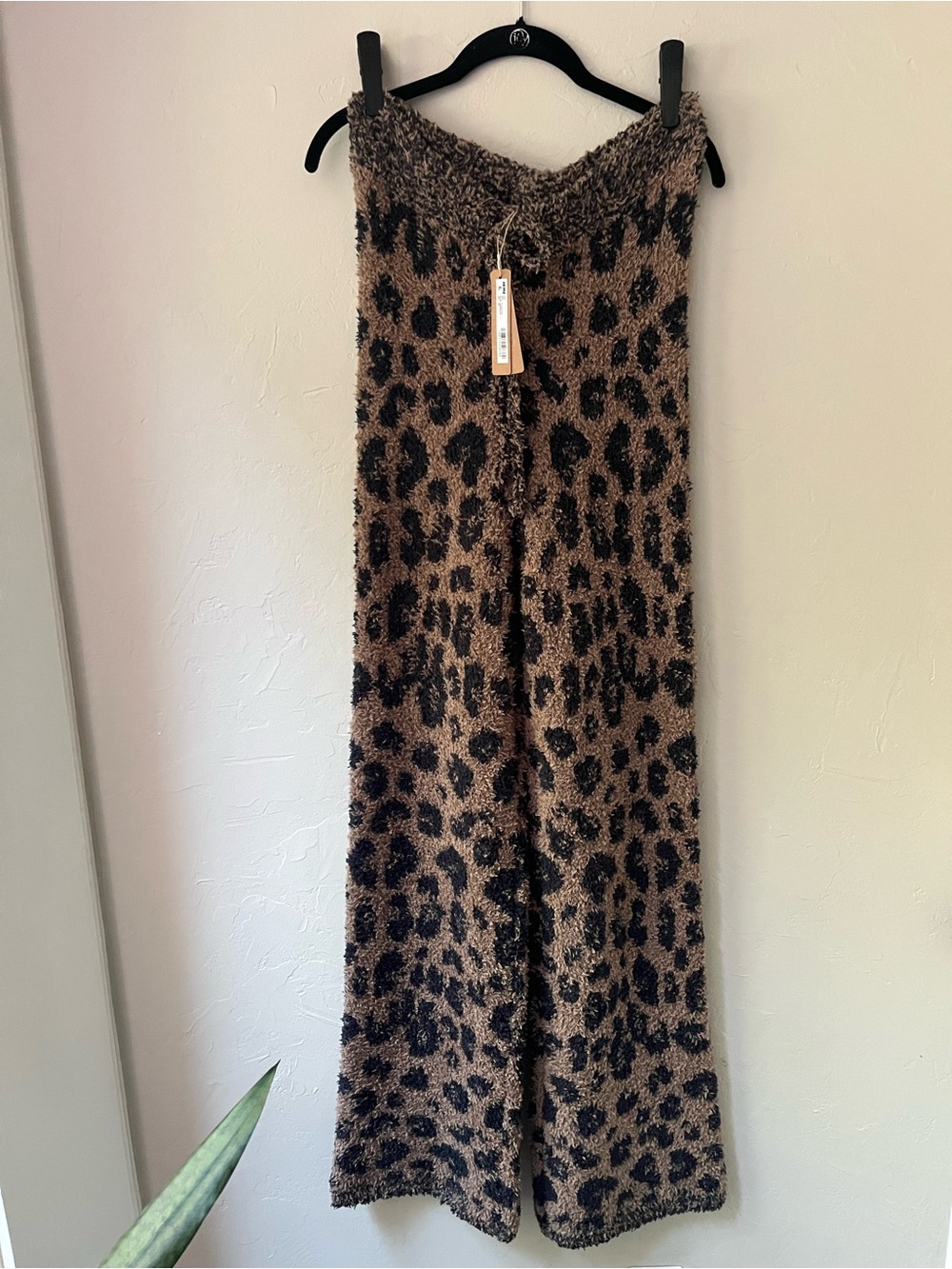 🐆SKIMS COZY KNIT LEOPARD PANTS S/M - Picture 4 of 6